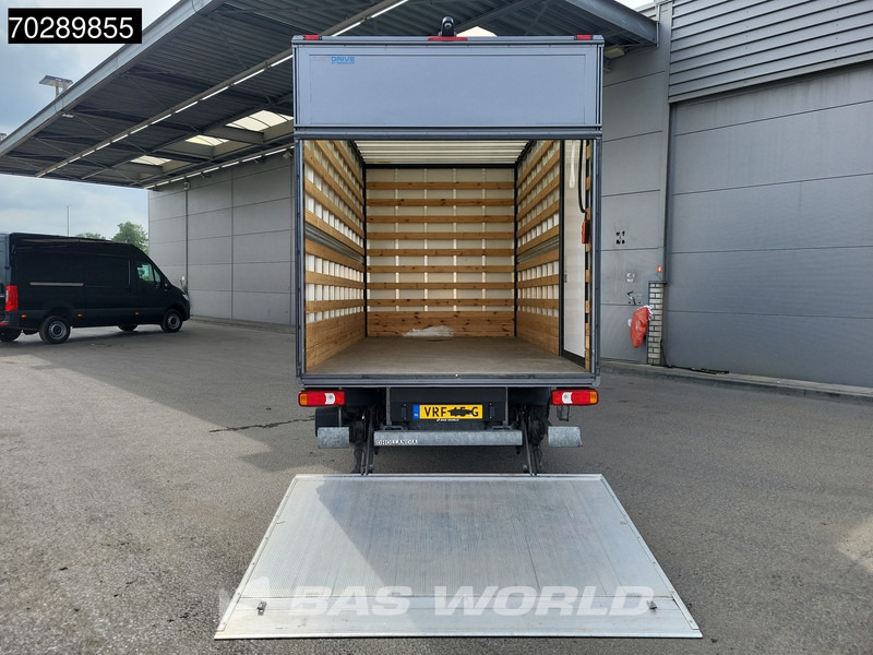 Iveco Daily 35C18 3.0L 180PK Automaat Bakwagen Dhollandia Laadklep Lat om Lat Zijdeur Navi Camera Airco Cruise Koffer Meubelbak 22m3 Airco C - Closed box van: picture 3 Iveco Daily 35C18 3.0L 180PK Automaat Bakwagen Dhollandia Laadklep Lat om Lat Zijdeur Navi Camera Airco Cruise Koffer Meubelbak 22m3 Airco C - Closed box van: picture 3