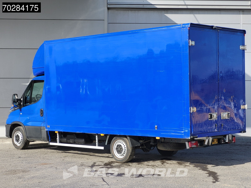 Iveco Daily 35S14 Automaat 488cm lang Bakwagen Achterdeuren Airco Cruise Camera Euro6 Meubelbak Koffer 23m3 Airco Cruise control - Closed box van: picture 2 Iveco Daily 35S14 Automaat 488cm lang Bakwagen Achterdeuren Airco Cruise Camera Euro6 Meubelbak Koffer 23m3 Airco Cruise control - Closed box van: picture 2
