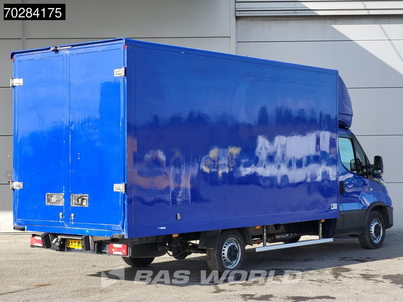 Iveco Daily 35S14 Automaat 488cm lang Bakwagen Achterdeuren Airco Cruise Camera Euro6 Meubelbak Koffer 23m3 Airco Cruise control - Closed box van: picture 5 Iveco Daily 35S14 Automaat 488cm lang Bakwagen Achterdeuren Airco Cruise Camera Euro6 Meubelbak Koffer 23m3 Airco Cruise control - Closed box van: picture 5