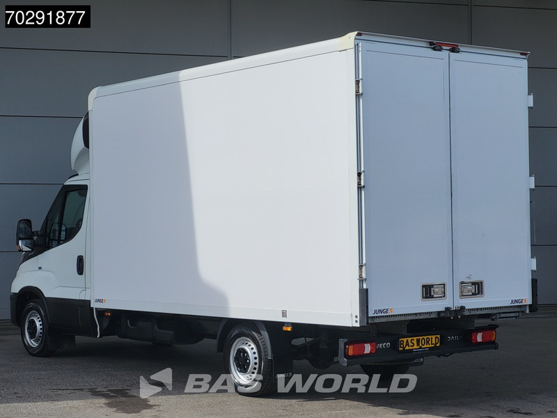 Iveco Daily 35S16 Automaat Bakwagen 160PK Achterdeuren Airco Camera Euro6 Meubelbak Koffer 21m3 Airco - Closed box van: picture 2 Iveco Daily 35S16 Automaat Bakwagen 160PK Achterdeuren Airco Camera Euro6 Meubelbak Koffer 21m3 Airco - Closed box van: picture 2