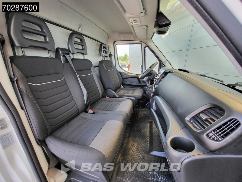 Iveco Daily 35S16 Automaat Bakwagen Achterdeuren 160PK Airco Camera Euro6 Meubelbak Koffer 21m3 Airco - Closed box van: picture 5 Iveco Daily 35S16 Automaat Bakwagen Achterdeuren 160PK Airco Camera Euro6 Meubelbak Koffer 21m3 Airco - Closed box van: picture 5