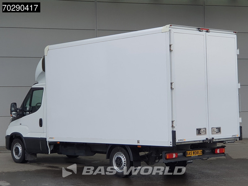 Iveco Daily 35S16 Automaat Bakwagen Achterdeuren 160PK Airco Camera Euro6 Meubelbak Koffer 21m3 Airco - Closed box van: picture 2 Iveco Daily 35S16 Automaat Bakwagen Achterdeuren 160PK Airco Camera Euro6 Meubelbak Koffer 21m3 Airco - Closed box van: picture 2