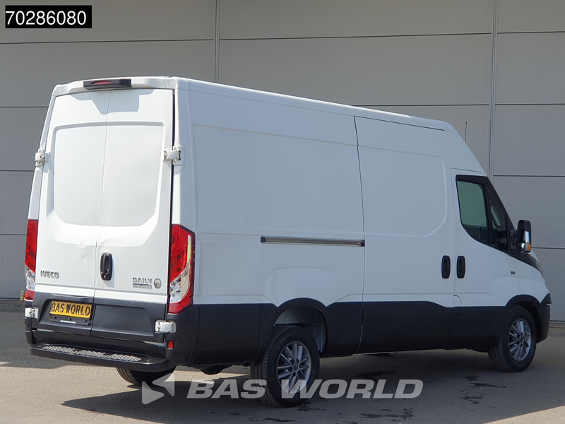 Iveco Daily 35S16 Automaat L2H2 3,5t Trekgewicht Airco Cruise Parkeersensoren Euro6 L2 12m3 Airco Cruise control - Panel van: picture 5 Iveco Daily 35S16 Automaat L2H2 3,5t Trekgewicht Airco Cruise Parkeersensoren Euro6 L2 12m3 Airco Cruise control - Panel van: picture 5