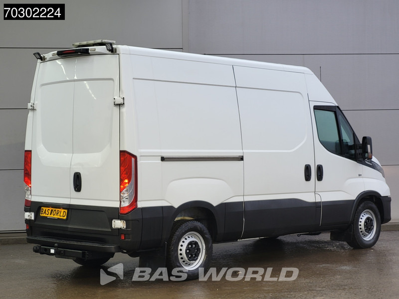Iveco Daily 35S16 Automaat L2H2 3,5t Trekhaak ACC Navi Airco Camera Werkplaatsinrichting Euro6 L2 Airco Trekhaak - Panel van: picture 5 Iveco Daily 35S16 Automaat L2H2 3,5t Trekhaak ACC Navi Airco Camera Werkplaatsinrichting Euro6 L2 Airco Trekhaak - Panel van: picture 5