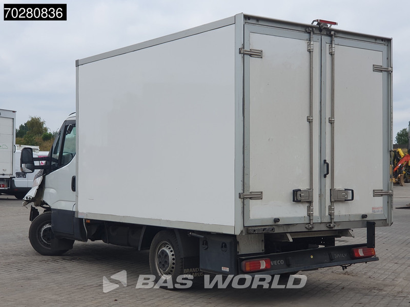 Iveco Daily 35S16 SCHADE! Koelwagen Zijdeur Carrier Xarios Airco Camera Euro6 Koel Koeler Kühl Kühler Kühlwagen Kühlkoffer 13m3 Airco - Refrigerated delivery van: picture 2 Iveco Daily 35S16 SCHADE! Koelwagen Zijdeur Carrier Xarios Airco Camera Euro6 Koel Koeler Kühl Kühler Kühlwagen Kühlkoffer 13m3 Airco - Refrigerated delivery van: picture 2