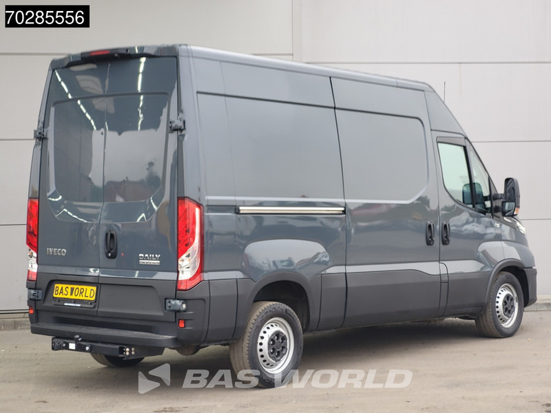 Iveco Daily 35S18 3.0L Automaat 180PK L2H2 3500kg Trekhaak LED Navi Airco Cruise Camera Euro6 L2 11m3 Airco Trekhaak Cruise control - Panel van: picture 5 Iveco Daily 35S18 3.0L Automaat 180PK L2H2 3500kg Trekhaak LED Navi Airco Cruise Camera Euro6 L2 11m3 Airco Trekhaak Cruise control - Panel van: picture 5