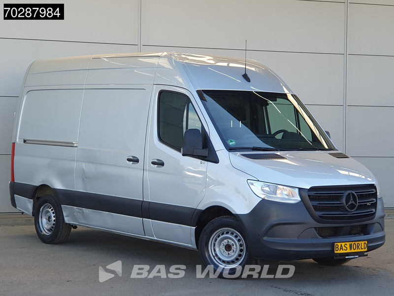 Mercedes-Benz Sprinter 315 CDI Automaat L2H2 Airco Camera MBUX CarPlay Parkeersensoren Euro6 L2 12m3 Airco - Small van: picture 5 Mercedes-Benz Sprinter 315 CDI Automaat L2H2 Airco Camera MBUX CarPlay Parkeersensoren Euro6 L2 12m3 Airco - Small van: picture 5
