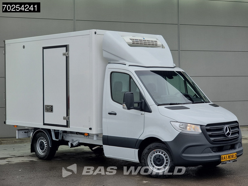 Mercedes-Benz Sprinter 315 CDI Koelwagen Thermo King V-300max 230V stekker Bakwagen Koel Kühlwagen 13m3 Airco Cruise control - Refrigerated delivery van: picture 5 Mercedes-Benz Sprinter 315 CDI Koelwagen Thermo King V-300max 230V stekker Bakwagen Koel Kühlwagen 13m3 Airco Cruise control - Refrigerated delivery van: picture 5