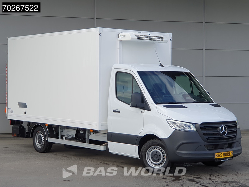 Mercedes-Benz Sprinter 317 CDI Koelwagen Vriezer Laadklep Thermo King V-200 MAX 230V Stekker LED Airco Euro6 Koel Koeler Kühl Kühler Vries Vriezer Kühl - Refrigerated delivery van: picture 5 Mercedes-Benz Sprinter 317 CDI Koelwagen Vriezer Laadklep Thermo King V-200 MAX 230V Stekker LED Airco Euro6 Koel Koeler Kühl Kühler Vries Vriezer Kühl - Refrigerated delivery van: picture 5