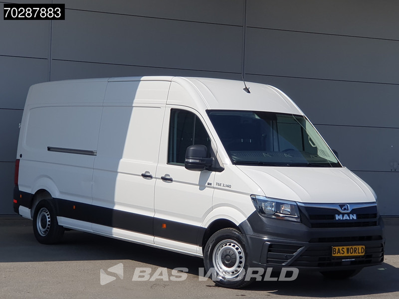 Volkswagen Crafter 140pk L4H3 Trekhaak Airco Cruise Camera Parkeersensoren Euro6 L3H2 15m3 Airco Trekhaak Cruise control - Panel van: picture 5 Volkswagen Crafter 140pk L4H3 Trekhaak Airco Cruise Camera Parkeersensoren Euro6 L3H2 15m3 Airco Trekhaak Cruise control - Panel van: picture 5