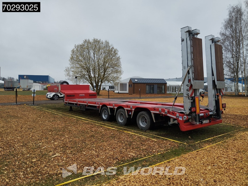 Langendorf ST-3 3 axles Lift+Steering Axle RAMPS SAF - Low loader semi-trailer: picture 2 Langendorf ST-3 3 axles Lift+Steering Axle RAMPS SAF - Low loader semi-trailer: picture 2