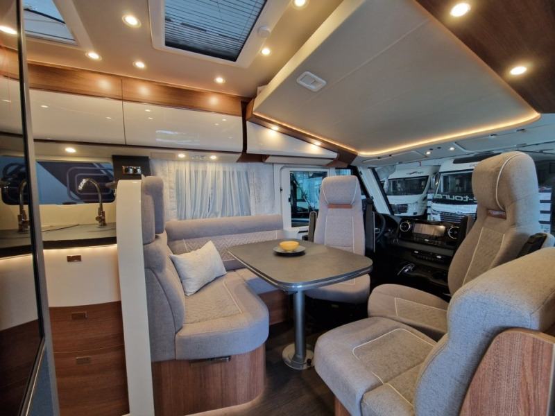 Carthago Carthago C2 Tourer I Mercedes 145 RB-LE - Integrated motorhome: picture 4 Carthago Carthago C2 Tourer I Mercedes 145 RB-LE - Integrated motorhome: picture 4