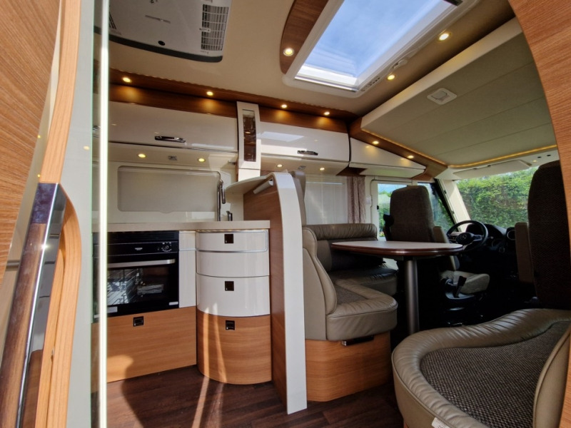 Carthago Chic C-Line I 5.9 XL LE - Integrated motorhome: picture 4 Carthago Chic C-Line I 5.9 XL LE - Integrated motorhome: picture 4