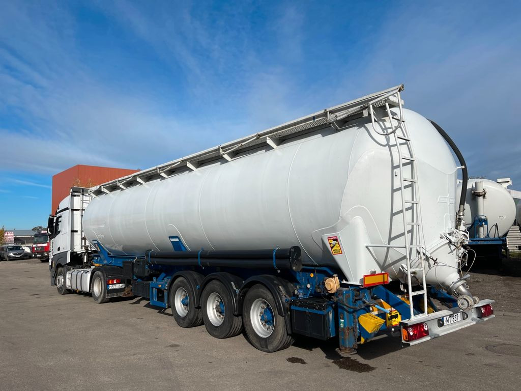 Spitzer 59.000Liter - Silo semi-trailer: picture 3 Spitzer 59.000Liter - Silo semi-trailer: picture 3
