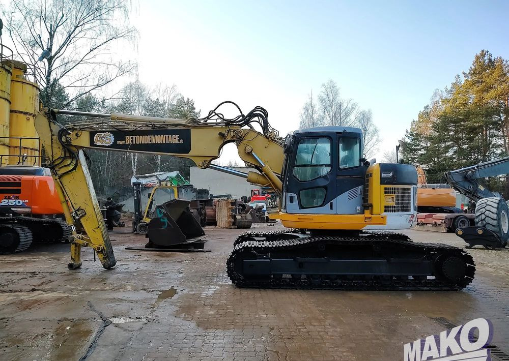 Komatsu PC228USLC-3 - Crawler excavator: picture 1 Komatsu PC228USLC-3 - Crawler excavator: picture 1
