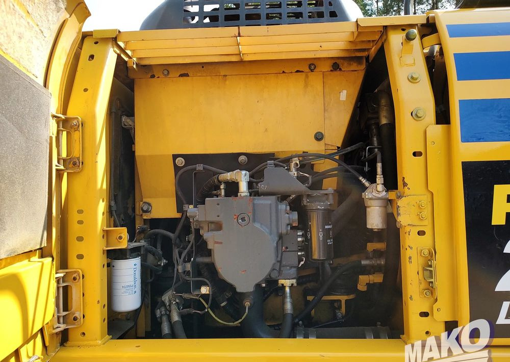 Komatsu PC240 LC-10 leasing Komatsu PC240 LC-10: picture 11 Komatsu PC240 LC-10 leasing Komatsu PC240 LC-10: picture 11