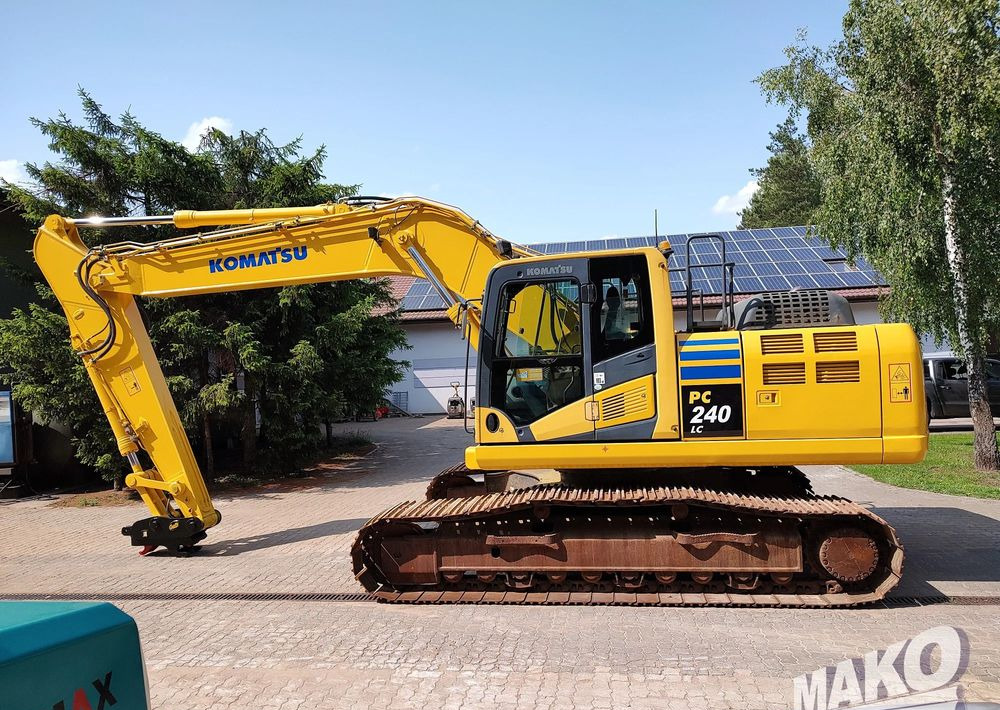 Komatsu PC240LC-10 - Crawler excavator: picture 3 Komatsu PC240LC-10 - Crawler excavator: picture 3