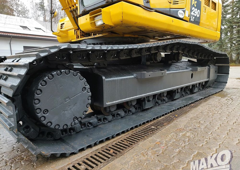 Crawler excavator Komatsu PC290LC-10: picture 10