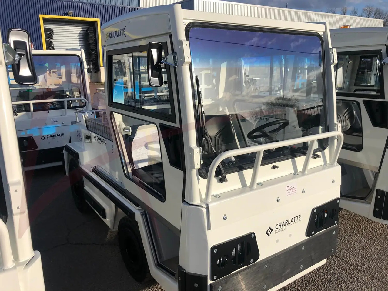 CHARLATTE T135 EVO - Baggage tractor: picture 1 CHARLATTE T135 EVO - Baggage tractor: picture 1