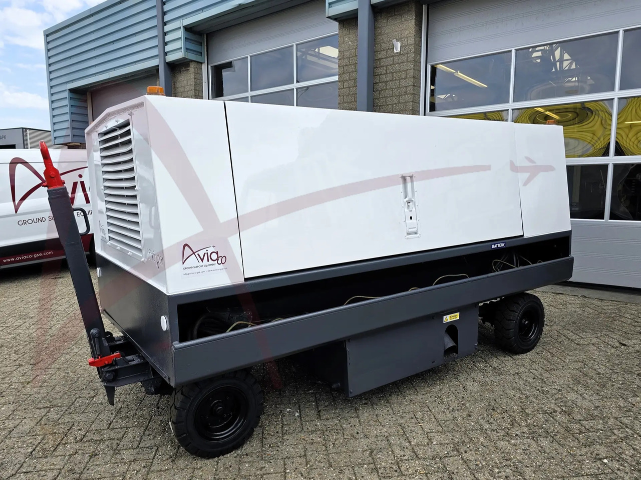 HITZINGER 100MDE18 - Ground power unit: picture 1 HITZINGER 100MDE18 - Ground power unit: picture 1