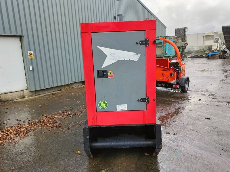 SDMO R220 C3 220 kva generator aggregaat 380V - Generator set: picture 5 SDMO R220 C3 220 kva generator aggregaat 380V - Generator set: picture 5