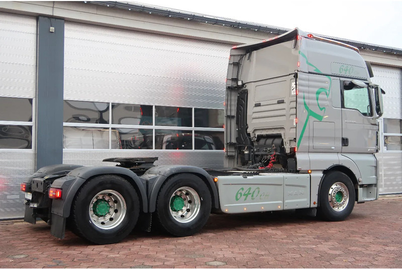 MAN TGX TGX 33.640 6X4 /RETARDER/ HYDRAULIK/ ALCOA'S/ LED/ ETC! - Tractor truck: picture 5 MAN TGX TGX 33.640 6X4 /RETARDER/ HYDRAULIK/ ALCOA'S/ LED/ ETC! - Tractor truck: picture 5