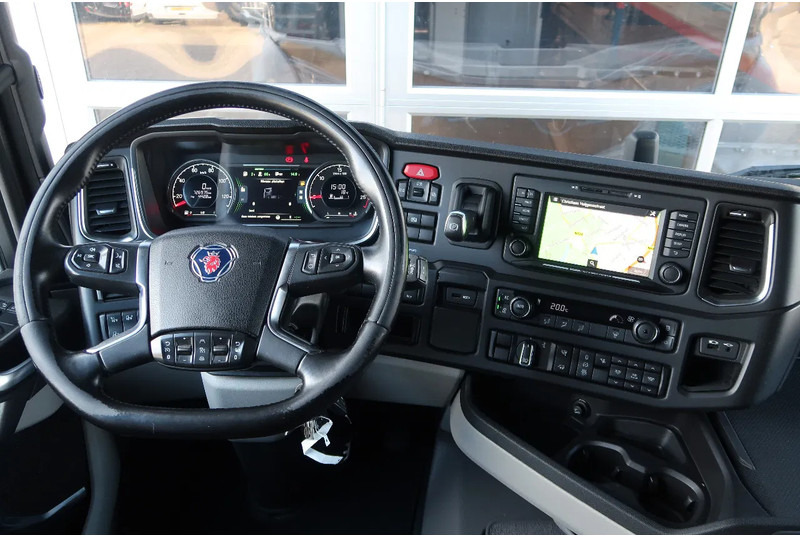 Scania R580 V8 NGS RETARDER/ FULL AIR/ 2X TANK/ ACC - Tractor truck: picture 5 Scania R580 V8 NGS RETARDER/ FULL AIR/ 2X TANK/ ACC - Tractor truck: picture 5