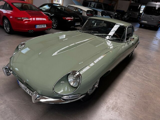 JAGUAR E-Type 4.2 Litre Serie 1.5 FHC Zustand 1... - Car: picture 2 JAGUAR E-Type 4.2 Litre Serie 1.5 FHC Zustand 1... - Car: picture 2