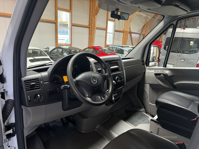 MERCEDES-BENZ Sprinter 316 CDI Doka 4x4 Allrad Plane... - Curtain side van, Combi van: picture 5 MERCEDES-BENZ Sprinter 316 CDI Doka 4x4 Allrad Plane... - Curtain side van, Combi van: picture 5