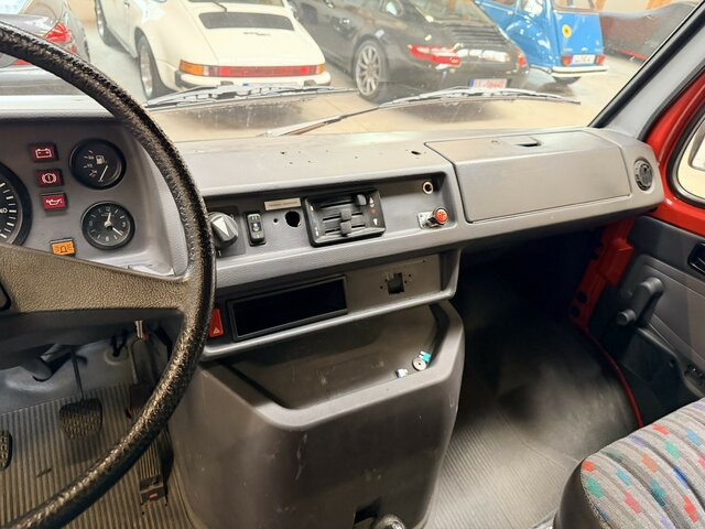 MERCEDES-BENZ T1 310 Bremer Doka perfekt!... - Closed box van, Utility/ Special vehicle: picture 5 MERCEDES-BENZ T1 310 Bremer Doka perfekt!... - Closed box van, Utility/ Special vehicle: picture 5