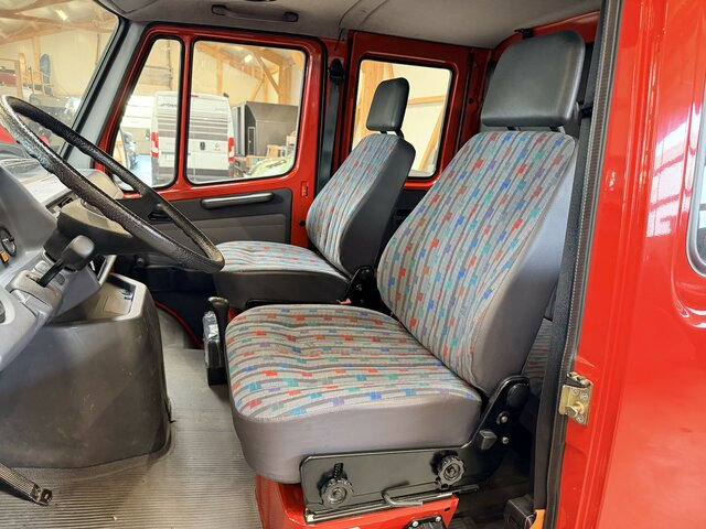 MERCEDES-BENZ T1 310 Bremer Doka perfekt!... - Closed box van, Utility/ Special vehicle: picture 3 MERCEDES-BENZ T1 310 Bremer Doka perfekt!... - Closed box van, Utility/ Special vehicle: picture 3