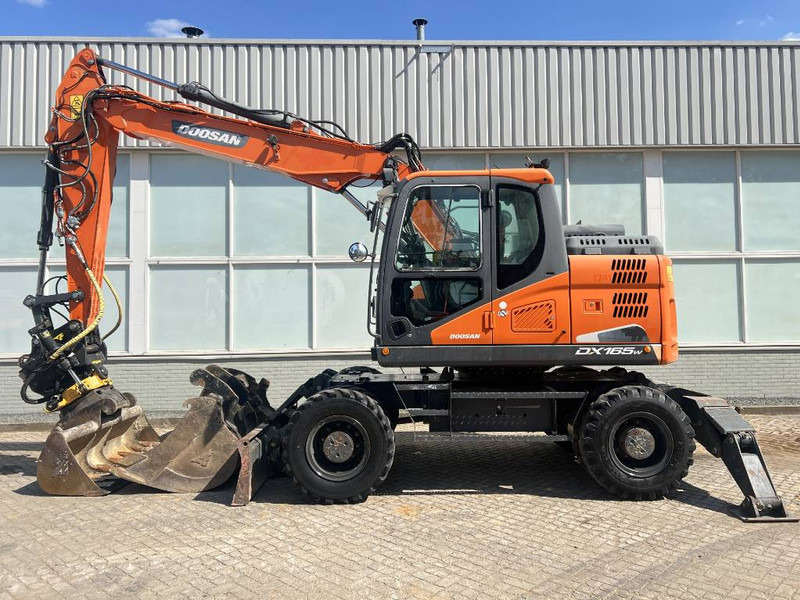 Doosan DX 165 W-5 2017 8450 H ENGCON ROTOTILT - Wheel excavator: picture 3 Doosan DX 165 W-5 2017 8450 H ENGCON ROTOTILT - Wheel excavator: picture 3