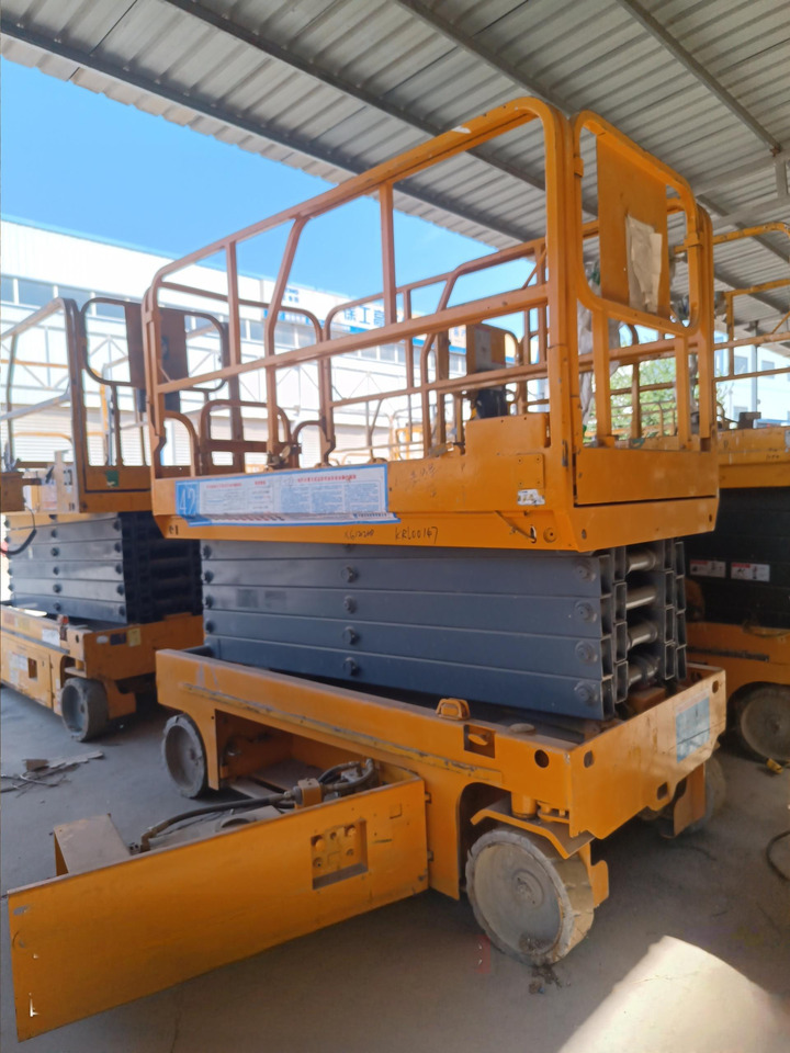 XCMG XG1212HD Hydrailic drive 12m used scissor lift platform price - Construction machinery: picture 5 XCMG XG1212HD Hydrailic drive 12m used scissor lift platform price - Construction machinery: picture 5