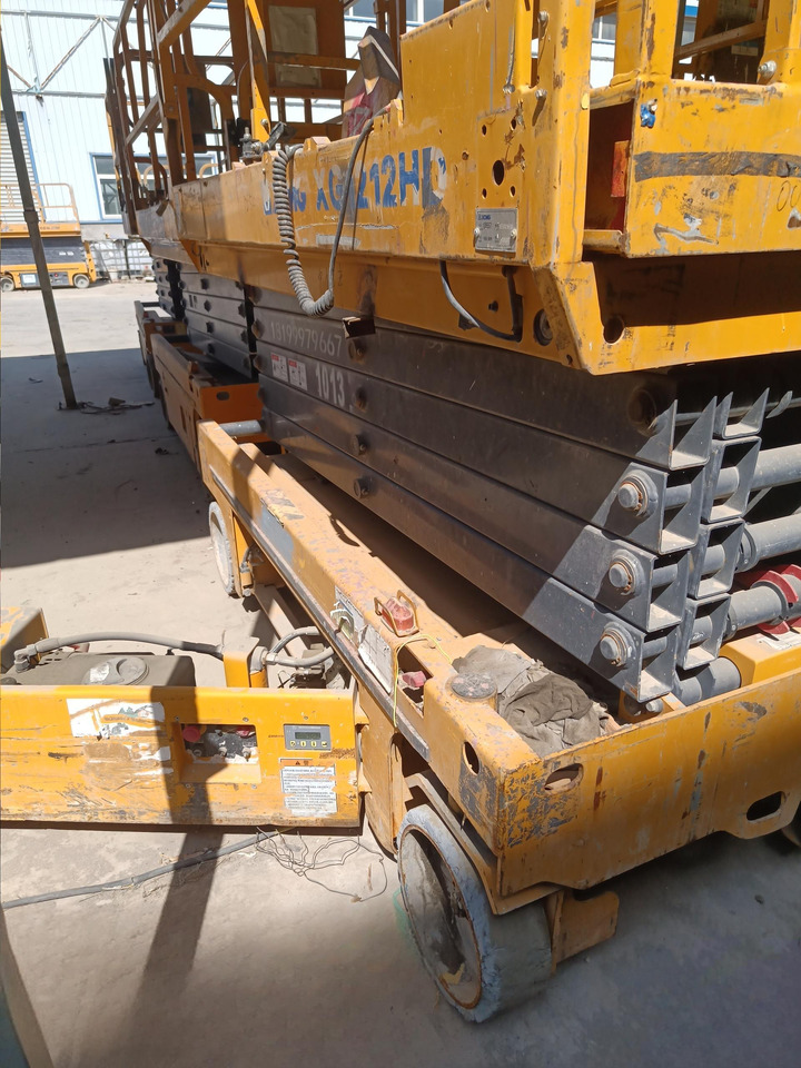 XCMG XG1212HD Hydrailic drive 12m used scissor lift platform price - Construction machinery: picture 4 XCMG XG1212HD Hydrailic drive 12m used scissor lift platform price - Construction machinery: picture 4