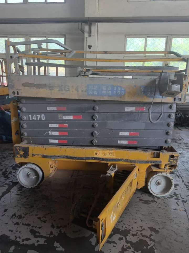 XCMG GTJZ1212 12m used lifting work table scissor lift price - Scissor lift: picture 4 XCMG GTJZ1212 12m used lifting work table scissor lift price - Scissor lift: picture 4
