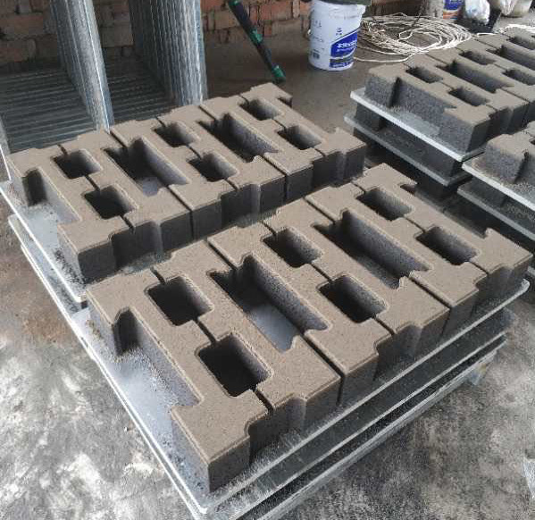 XCMG Official Full Automatic Concrete Brick Block Making Machine for Sale - Block making machine: picture 3 XCMG Official Full Automatic Concrete Brick Block Making Machine for Sale - Block making machine: picture 3