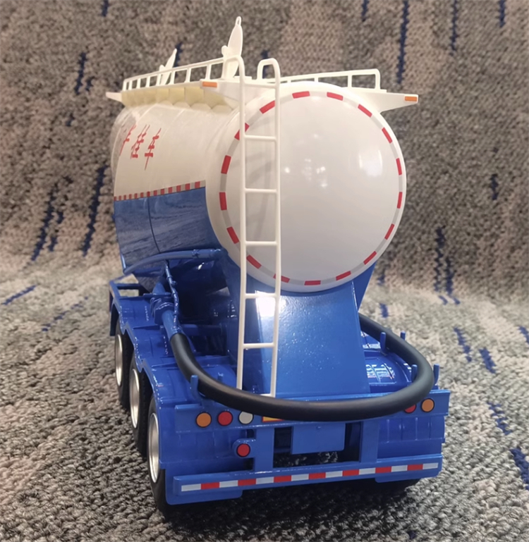 XCMG Official XLXYZ9401GXH Cement Fuel Tanker Semi Trailer - Tanker semi-trailer: picture 5 XCMG Official XLXYZ9401GXH Cement Fuel Tanker Semi Trailer - Tanker semi-trailer: picture 5