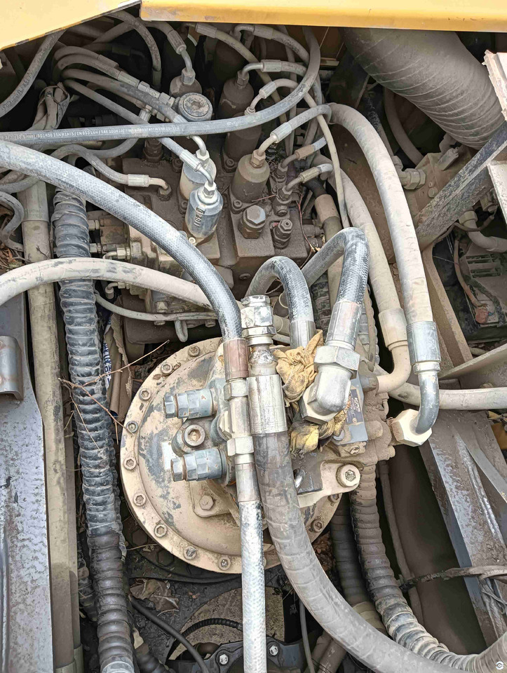 XCMG XE490DK 49ton hydraulic excavator used price - Crawler excavator: picture 3 XCMG XE490DK 49ton hydraulic excavator used price - Crawler excavator: picture 3