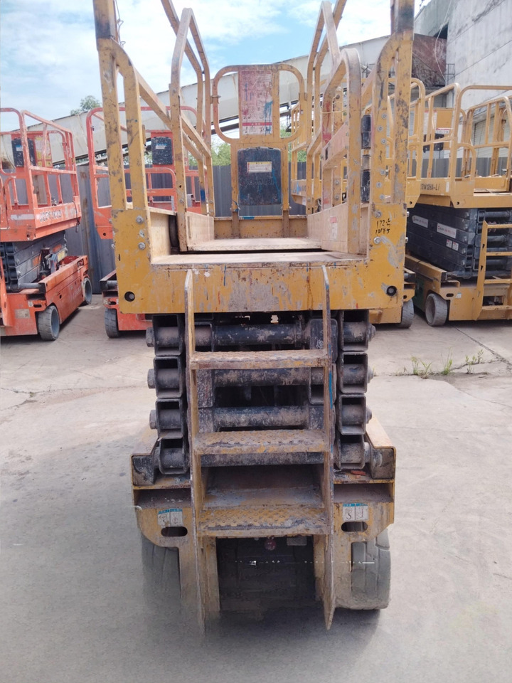 XCMG XG1008HA-Li 10m used Lithium battery scissor aerial work platform - Scissor lift: picture 2 XCMG XG1008HA-Li 10m used Lithium battery scissor aerial work platform - Scissor lift: picture 2