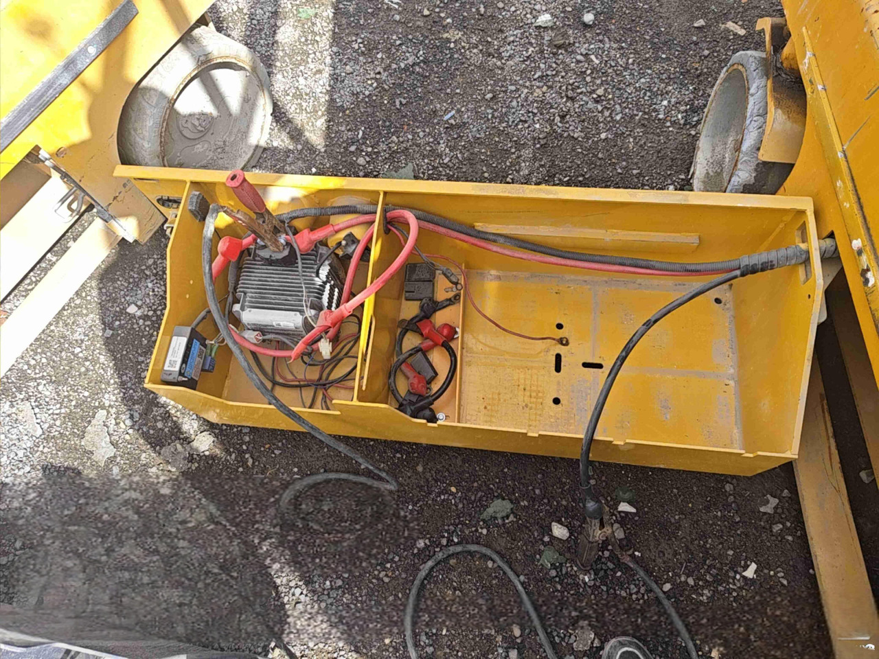 XCMG XG1412HD 14m used scissor lift self-propelled work table - Scissor lift: picture 2 XCMG XG1412HD 14m used scissor lift self-propelled work table - Scissor lift: picture 2