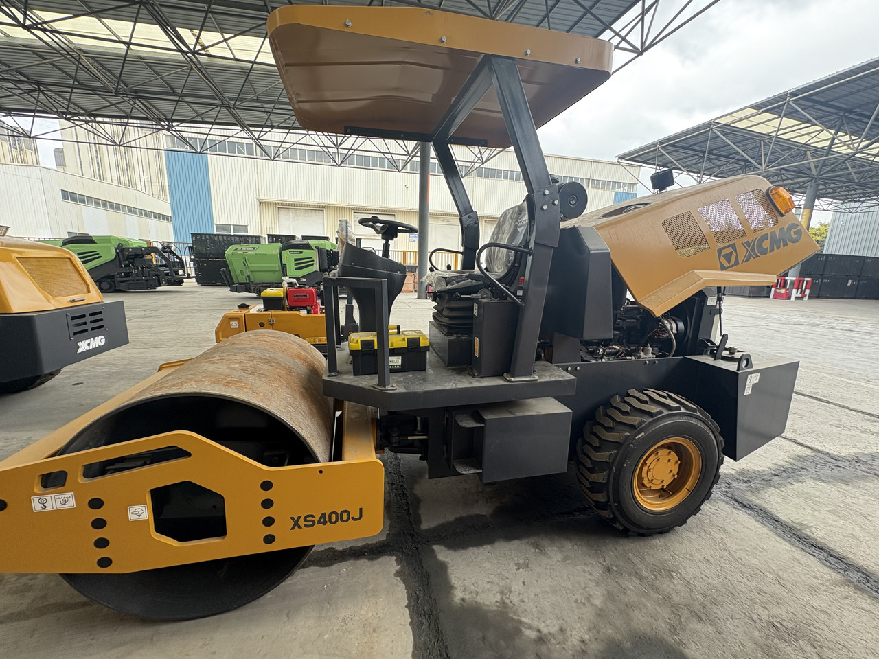 XCMG XS400J 4ton Mechancial Single Drum Vibratory Road Roller Price - Road roller: picture 3 XCMG XS400J 4ton Mechancial Single Drum Vibratory Road Roller Price - Road roller: picture 3