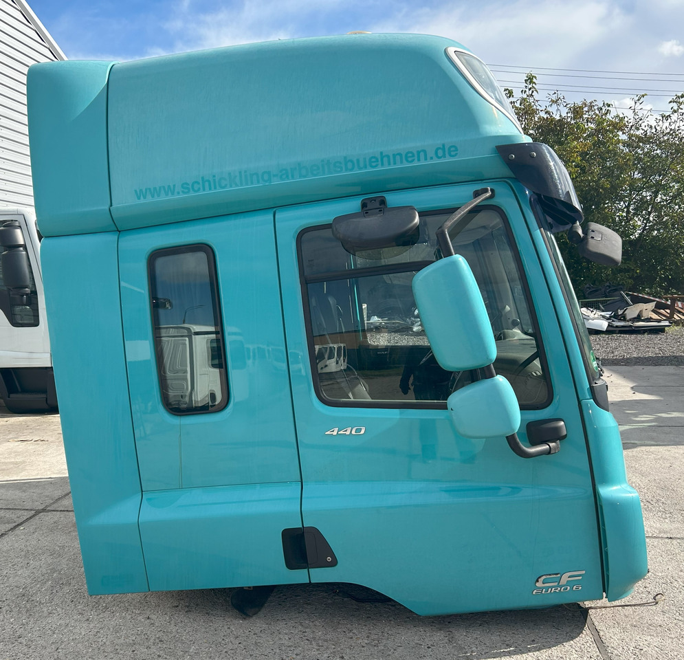 DAF CF EURO 6 SPACE CAB - Cab: picture 3 DAF CF EURO 6 SPACE CAB - Cab: picture 3