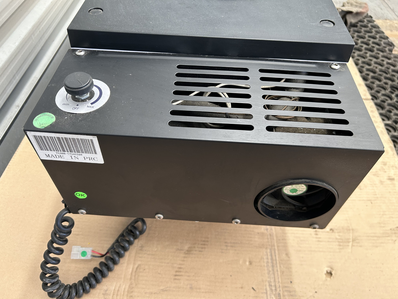 DAF REFRIGERATOR FOR DAF XF 106 - Universal part: picture 5 DAF REFRIGERATOR FOR DAF XF 106 - Universal part: picture 5