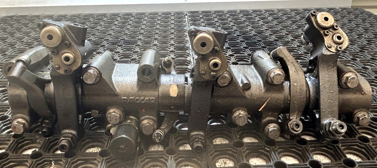 DAF VALVE LEVER ARMS KEYBOARD MX XF 480 - Valve: picture 1 DAF VALVE LEVER ARMS KEYBOARD MX XF 480 - Valve: picture 1