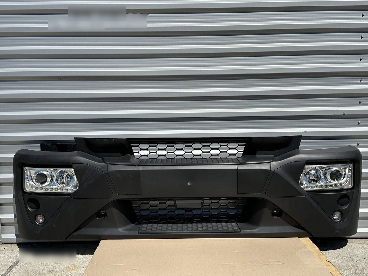IVECO EUROCARGO 5801690602 / 5801745452 / 5801745449 IVECO 5801690602 / 5801745452 / 5801745449 - Bumper for Truck: picture 1 IVECO EUROCARGO 5801690602 / 5801745452 / 5801745449 IVECO 5801690602 / 5801745452 / 5801745449 - Bumper for Truck: picture 1