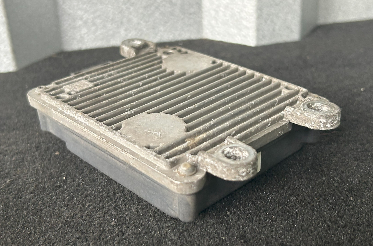 MERCEDES-BENZ RADAR DISTRONIC ACTROS MP4 - ECU: picture 5 MERCEDES-BENZ RADAR DISTRONIC ACTROS MP4 - ECU: picture 5