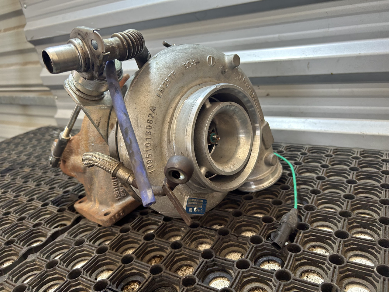 MERCEDES BorgWarner MERCEDES ACTROS MP4 - Turbo for Truck: picture 1 MERCEDES BorgWarner MERCEDES ACTROS MP4 - Turbo for Truck: picture 1