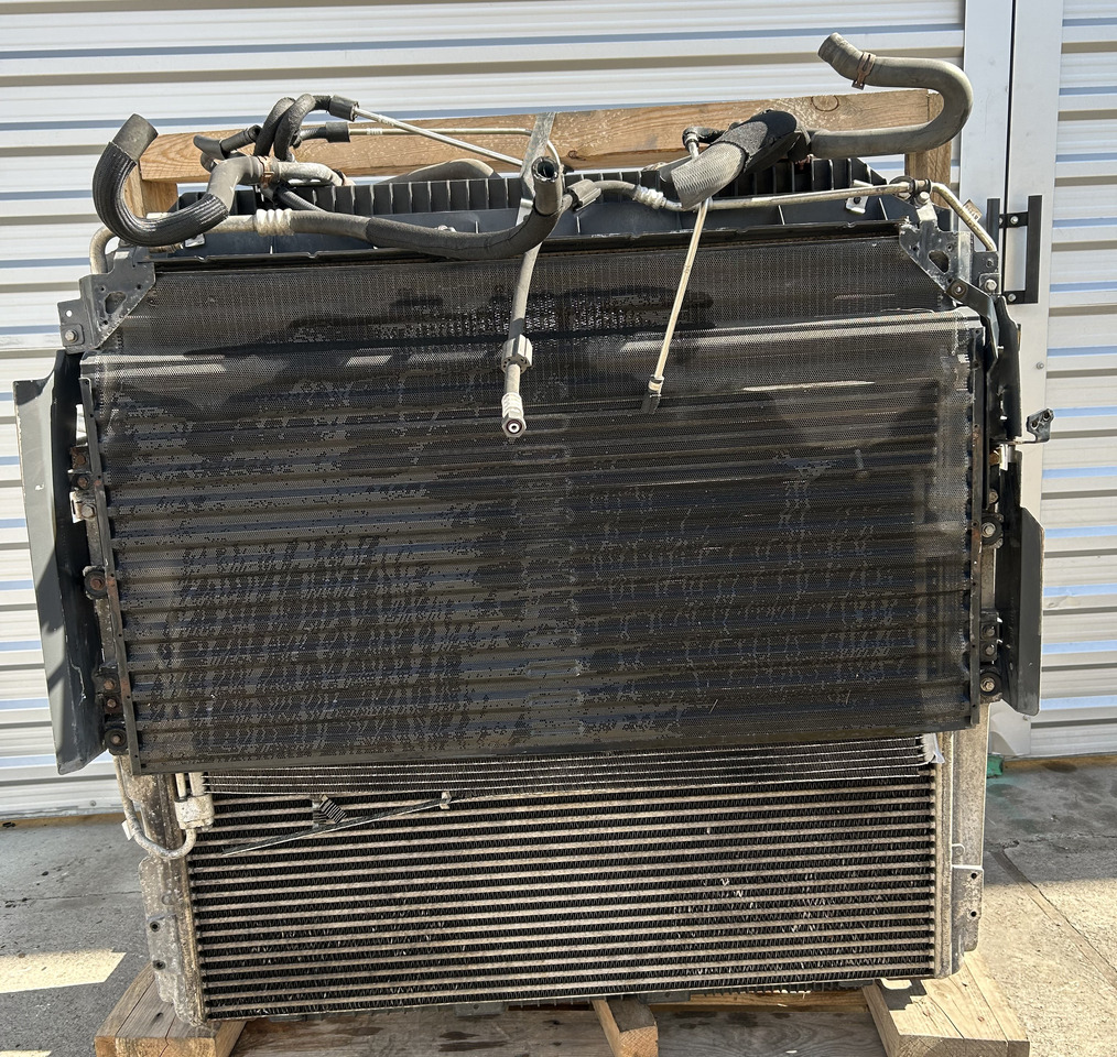 Mercedes ACTROS MP4 COOLERS SET - Refrigerator unit: picture 1 Mercedes ACTROS MP4 COOLERS SET - Refrigerator unit: picture 1