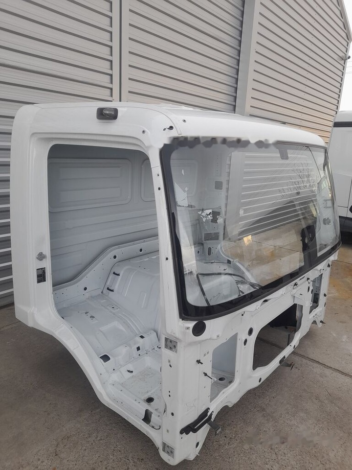 Mercedes-Benz Atego truck - Cab for Truck: picture 2 Mercedes-Benz Atego truck - Cab for Truck: picture 2
