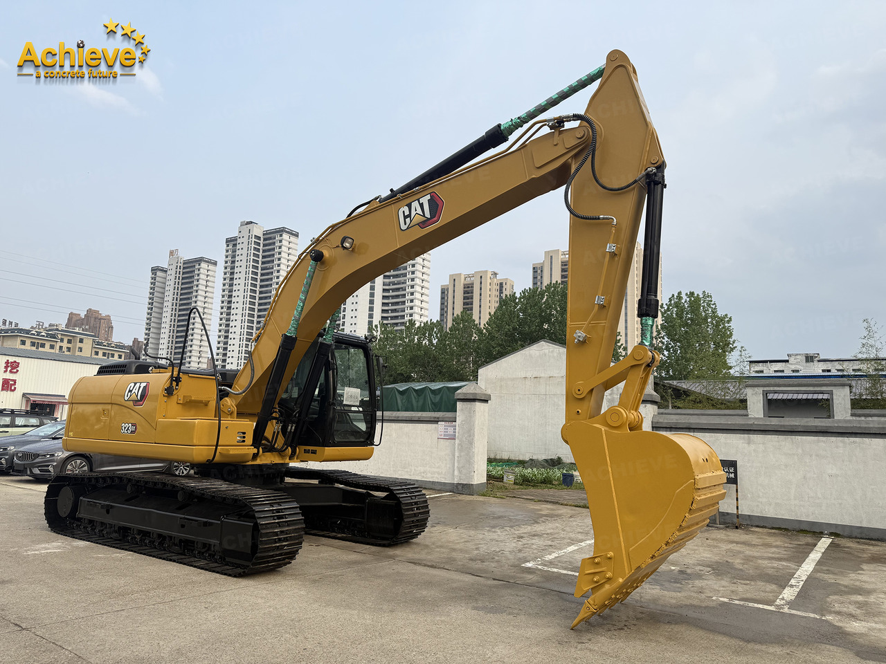 CATERPILLAR 2021 3100h 323GX Net Power - ISO 9249 123.7 kW Operating weight 21800 kg Maximum digging depth 6660 mm【ACHIEVE】 TOP CONDITION!!! - Crawler excavator: picture 1 CATERPILLAR 2021 3100h 323GX Net Power - ISO 9249 123.7 kW Operating weight 21800 kg Maximum digging depth 6660 mm【ACHIEVE】 TOP CONDITION!!! - Crawler excavator: picture 1